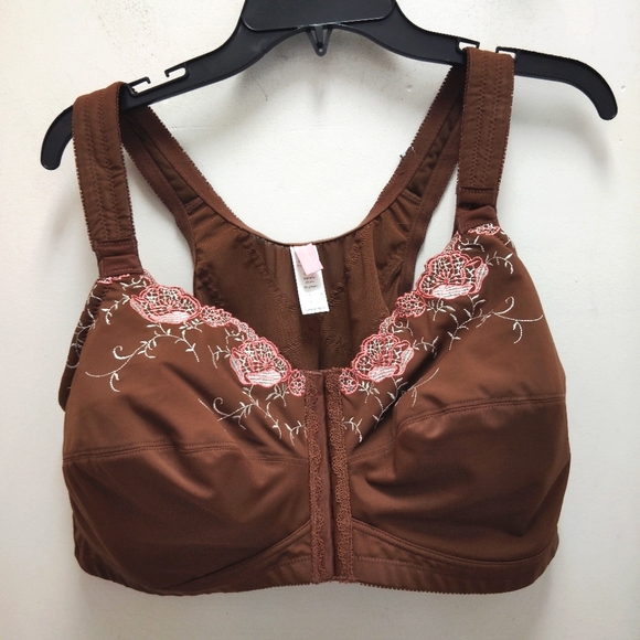 Comfort Choice Elegant Lace Trimmed Bra Size 48C - Picture 1 of 8